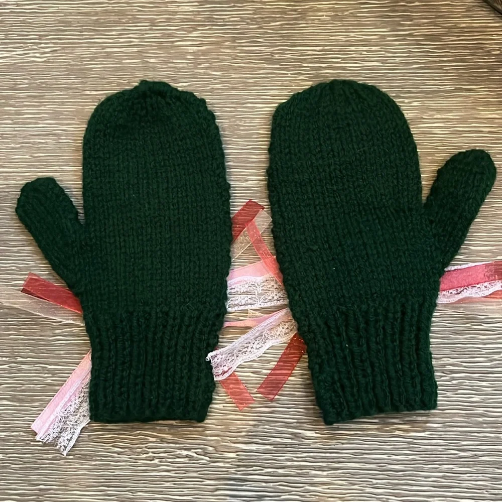 Green Knit Mittens